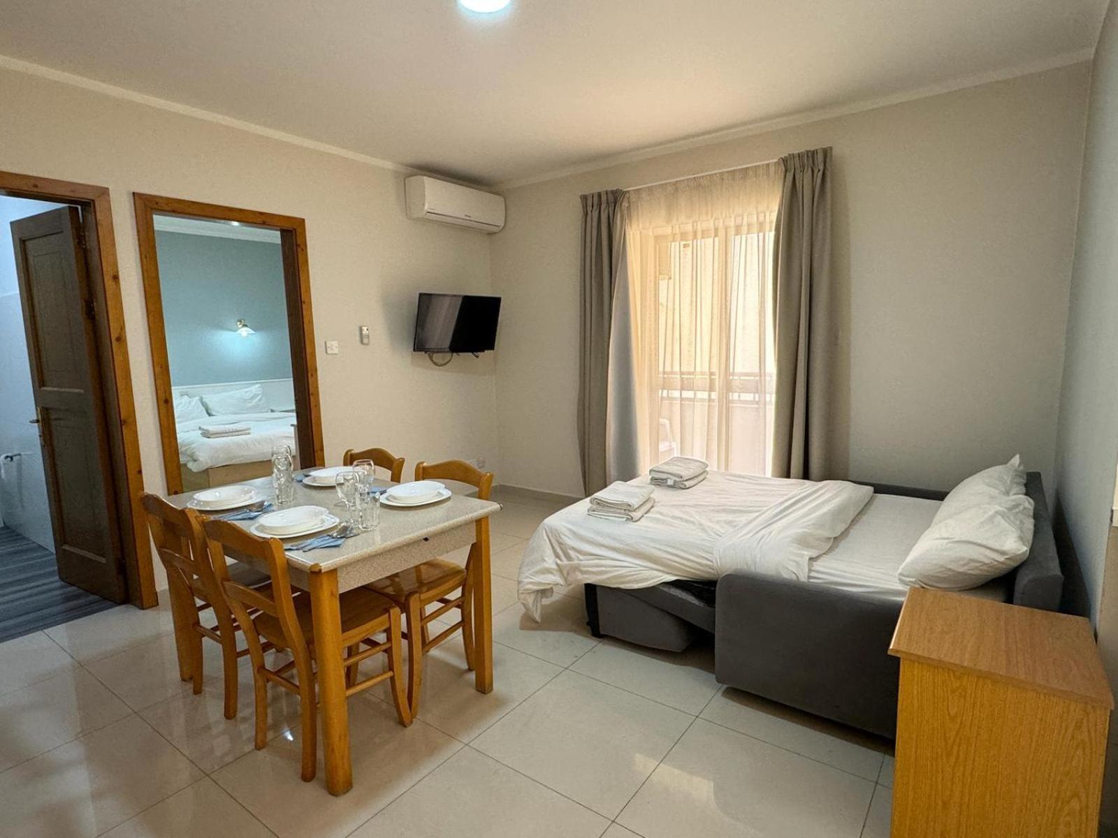 Aparthotel The Triton St Paul's Bay Exterior foto
